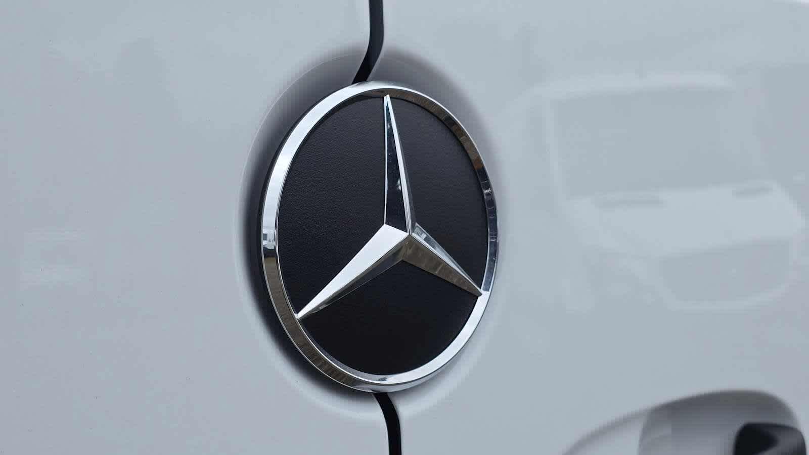 2025 Mercedes-Benz Sprinter Cargo Van 2500 Standard Roof I4 Diesel 144 RWD