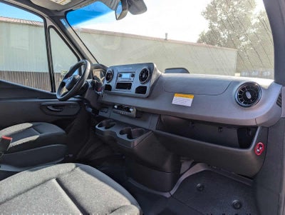 2025 Mercedes-Benz Sprinter Cargo Van 2500 Standard Roof I4 Diesel 144" RWD