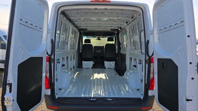 2025 Mercedes-Benz Sprinter Cargo Van 2500 Standard Roof I4 Diesel 144 RWD