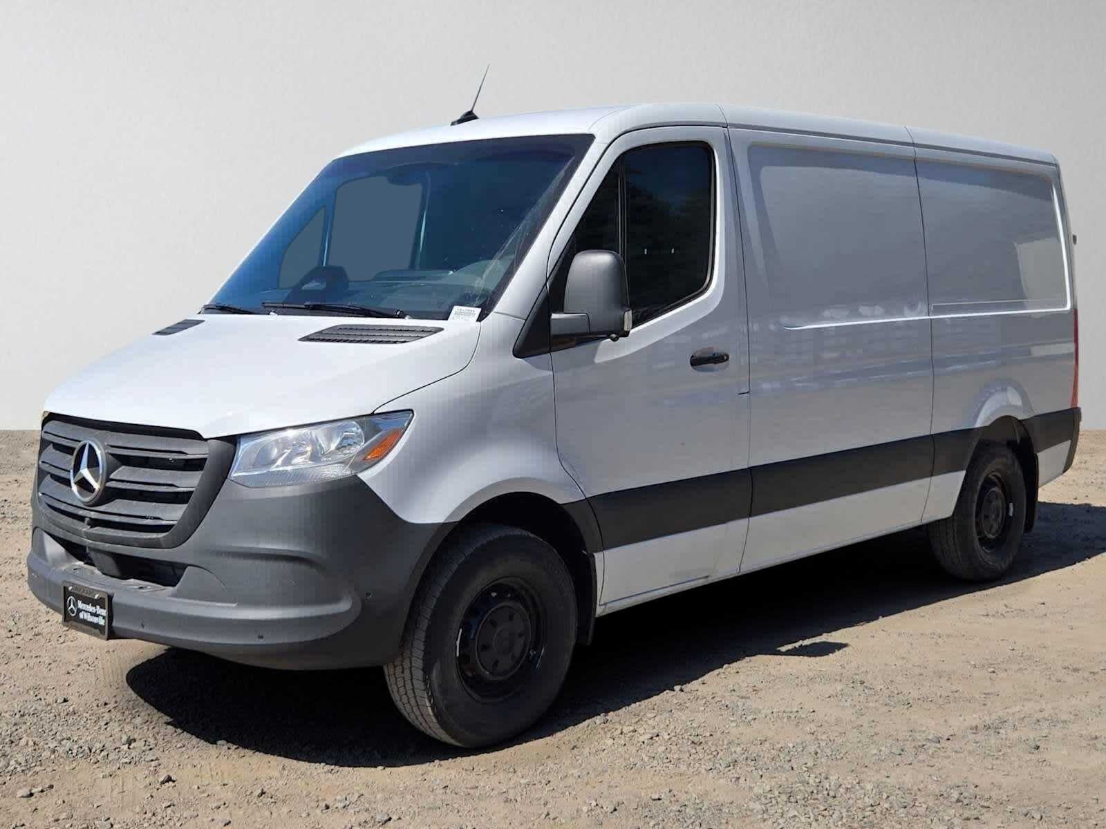 2026 Mercedes-Benz Sprinter 2500 Standard Roof I4 Diesel 144 RWD