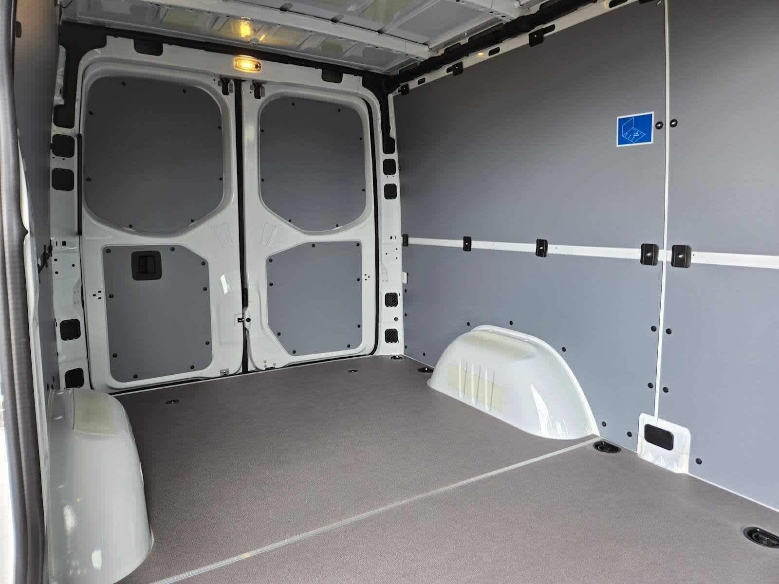 2026 Mercedes-Benz Sprinter 2500 Standard Roof I4 Diesel 144 RWD