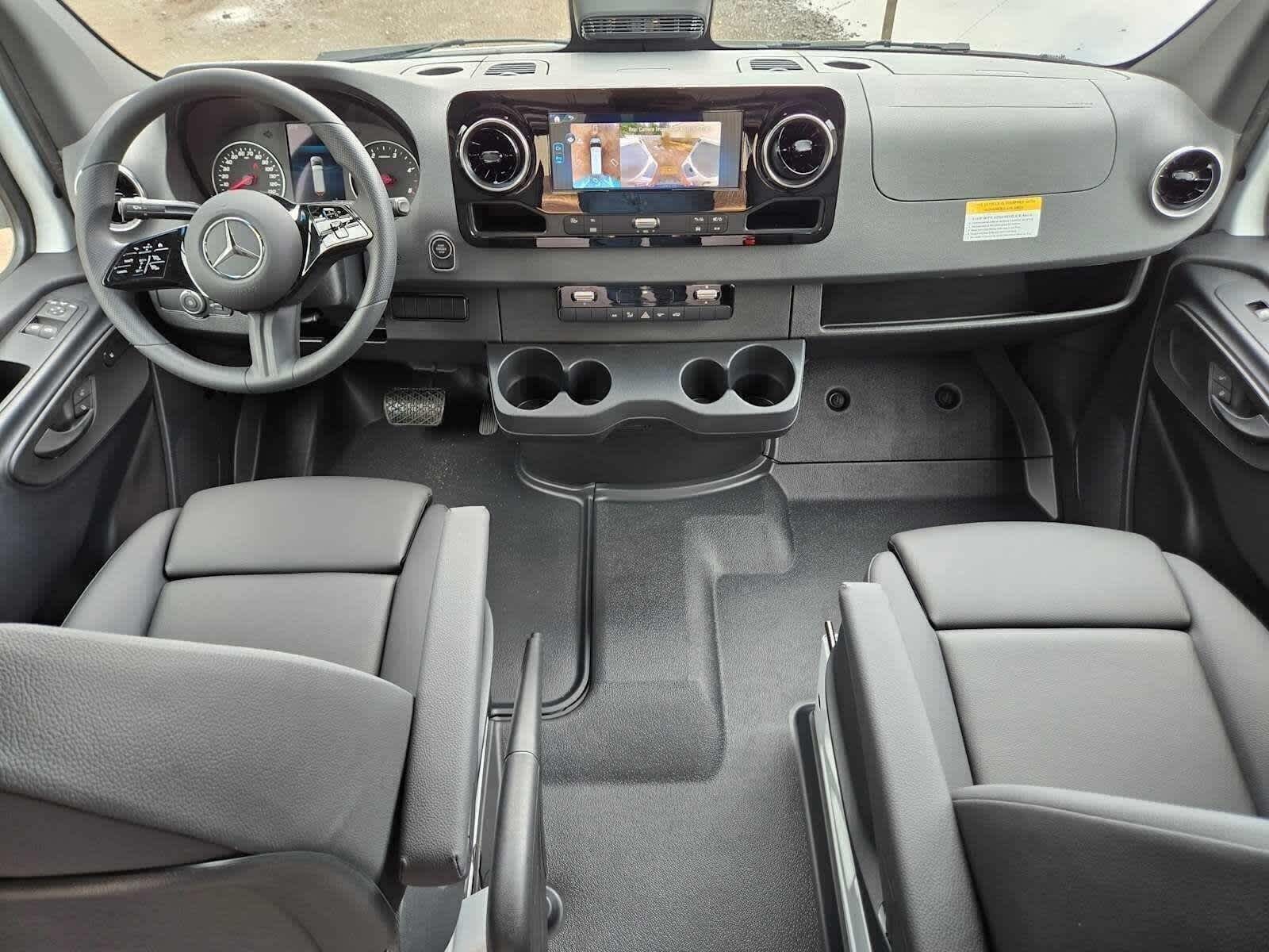 2026 Mercedes-Benz Sprinter 2500 Standard Roof I4 Diesel 144 RWD