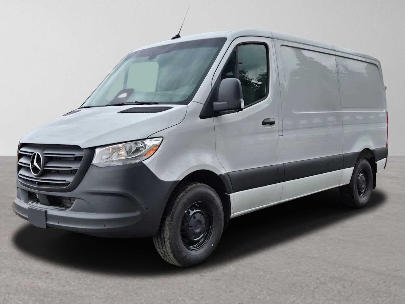 2026 Mercedes-Benz Sprinter 2500 Standard Roof I4 Diesel 144 RWD