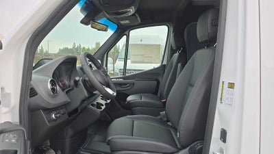 2026 Mercedes-Benz Sprinter 2500 Standard Roof I4 Diesel 144 RWD