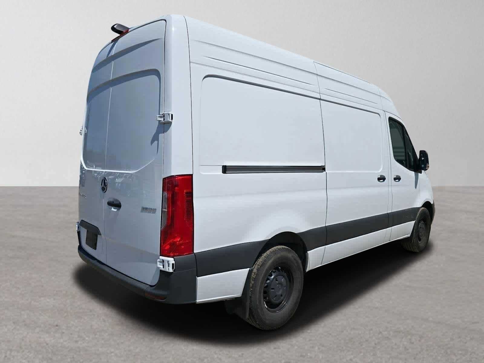 2025 Mercedes-Benz Sprinter Cargo Van 2500 Standard Roof I4 Diesel 144 RWD