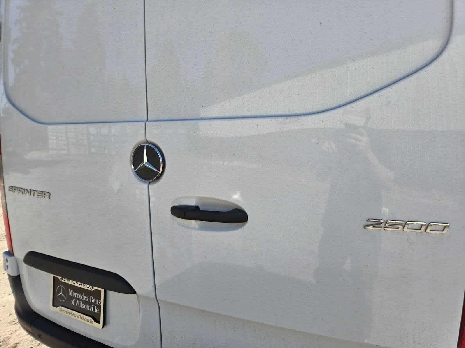 2026 Mercedes-Benz Sprinter 2500 Standard Roof I4 Diesel 144 RWD