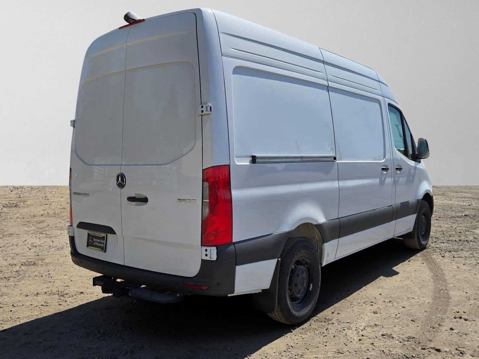 2026 Mercedes-Benz Sprinter 2500 Standard Roof I4 Diesel 144 RWD