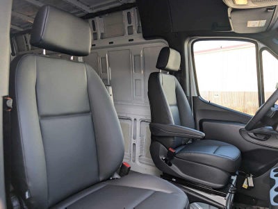 2025 Mercedes-Benz Sprinter Cargo Van 2500 Standard Roof I4 Diesel 144 RWD