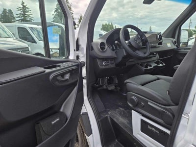 2026 Mercedes-Benz Sprinter 2500 Standard Roof I4 Diesel 144 RWD
