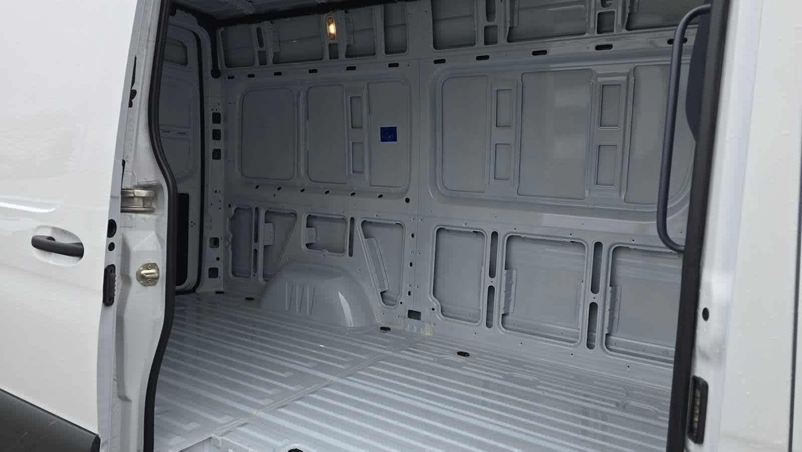 2025 Mercedes-Benz Sprinter 2500 Standard Roof I4 Diesel 144" RWD