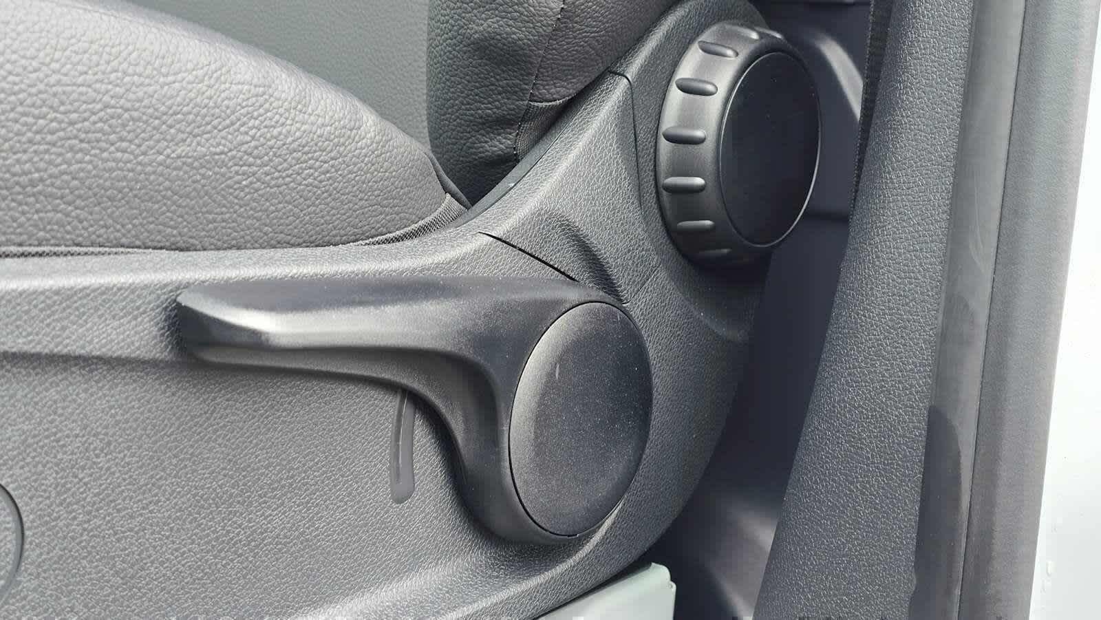 2025 Mercedes-Benz Sprinter 2500 Standard Roof I4 Diesel 144" RWD