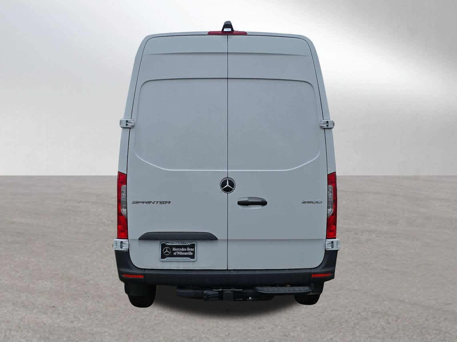 2025 Mercedes-Benz Sprinter 2500 Standard Roof I4 Diesel 144" RWD
