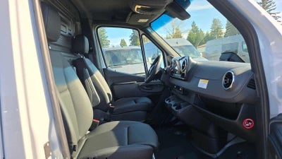 2026 Mercedes-Benz Sprinter 2500 Standard Roof I4 Diesel 144 RWD