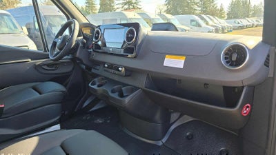 2026 Mercedes-Benz Sprinter 2500 Standard Roof I4 Diesel 144 RWD