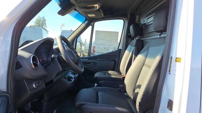 2026 Mercedes-Benz Sprinter 2500 Standard Roof I4 Diesel 144 RWD