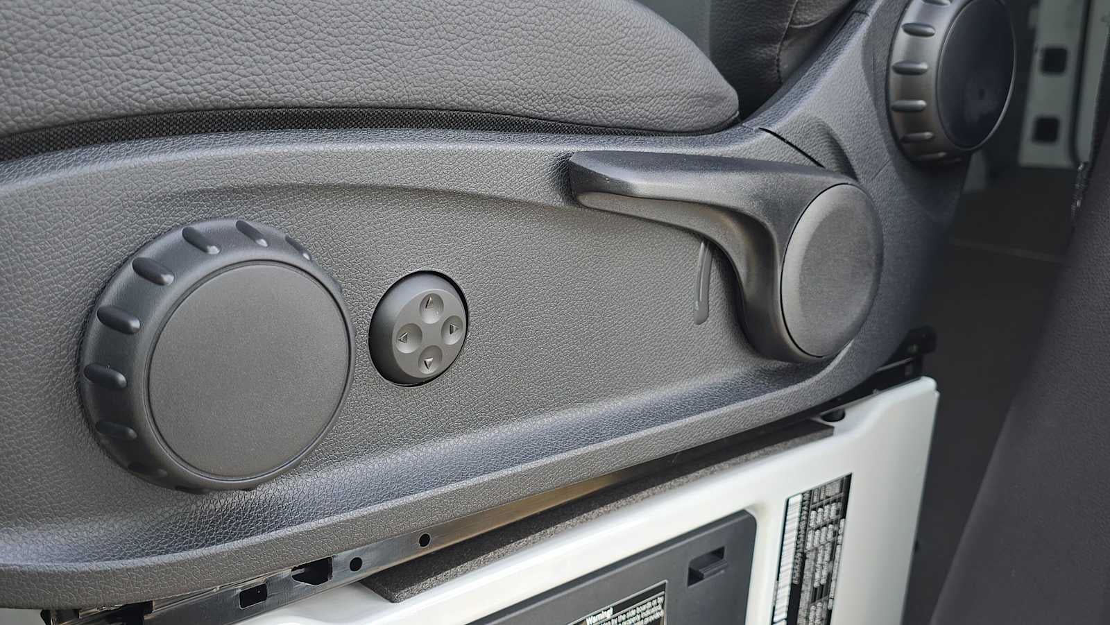2026 Mercedes-Benz Sprinter 2500 Standard Roof I4 Diesel 144 RWD