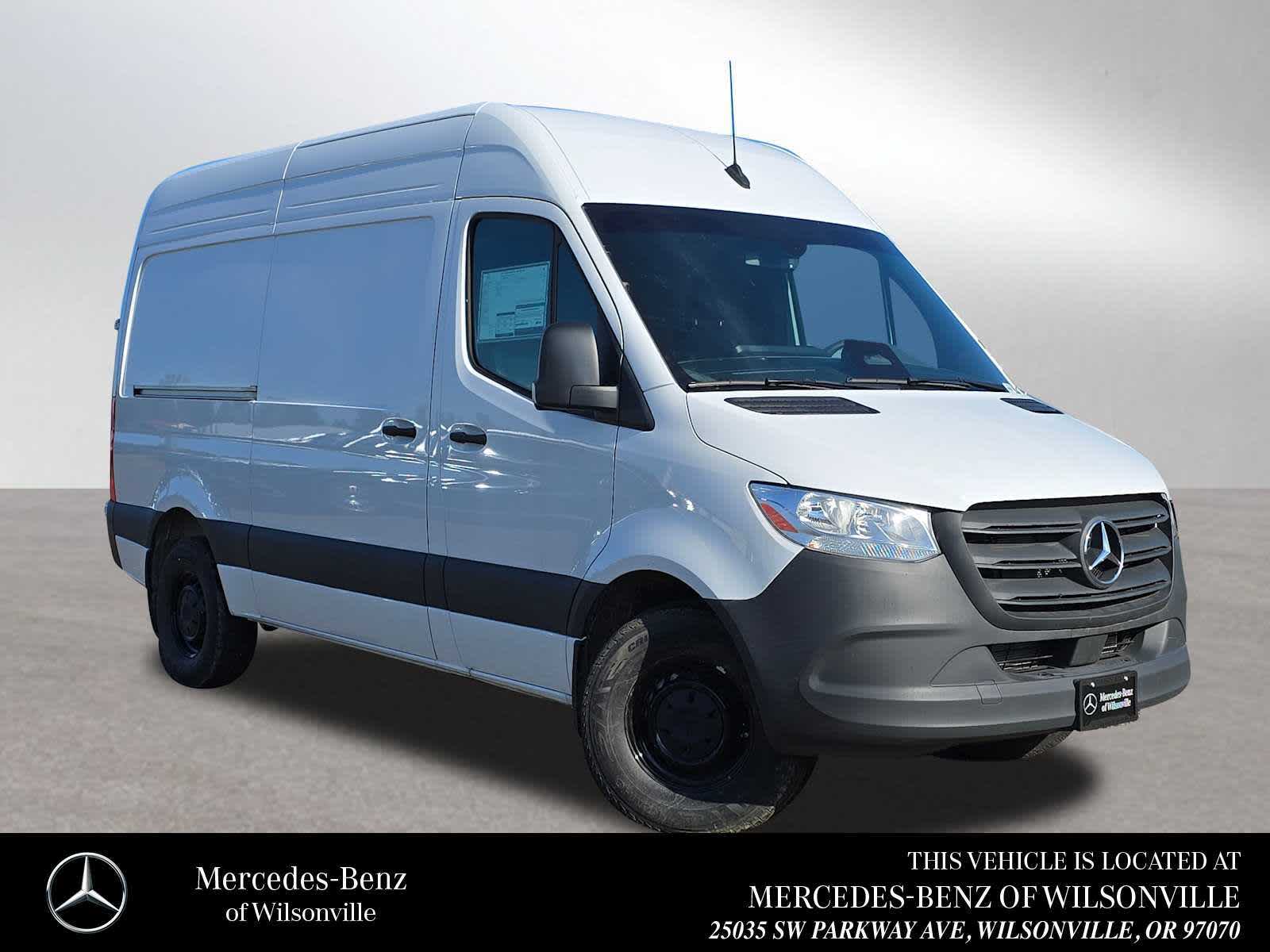 2025 Mercedes-Benz Sprinter Cargo Van 2500 Standard Roof I4 Diesel 144 RWD