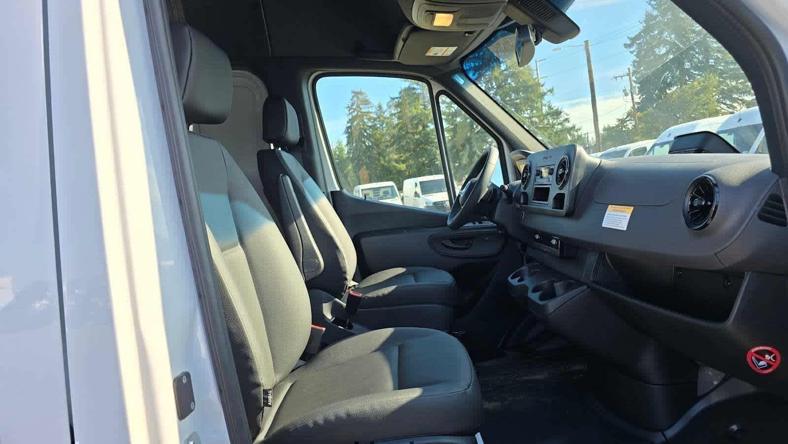 2025 Mercedes-Benz Sprinter Cargo Van 2500 Standard Roof I4 Diesel 144 RWD