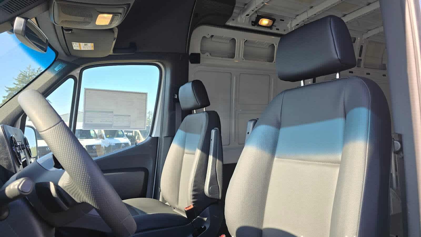 2025 Mercedes-Benz Sprinter Cargo Van 2500 Standard Roof I4 Diesel 144 RWD