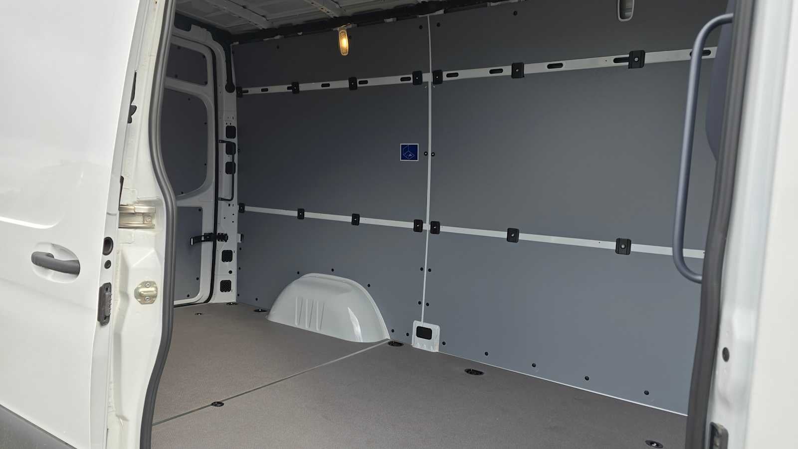 2025 Mercedes-Benz Sprinter Cargo Van 2500 Standard Roof I4 Diesel 144" RWD