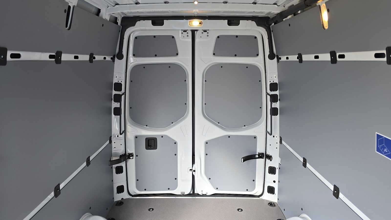 2025 Mercedes-Benz Sprinter Cargo Van 2500 Standard Roof I4 Diesel 144" RWD