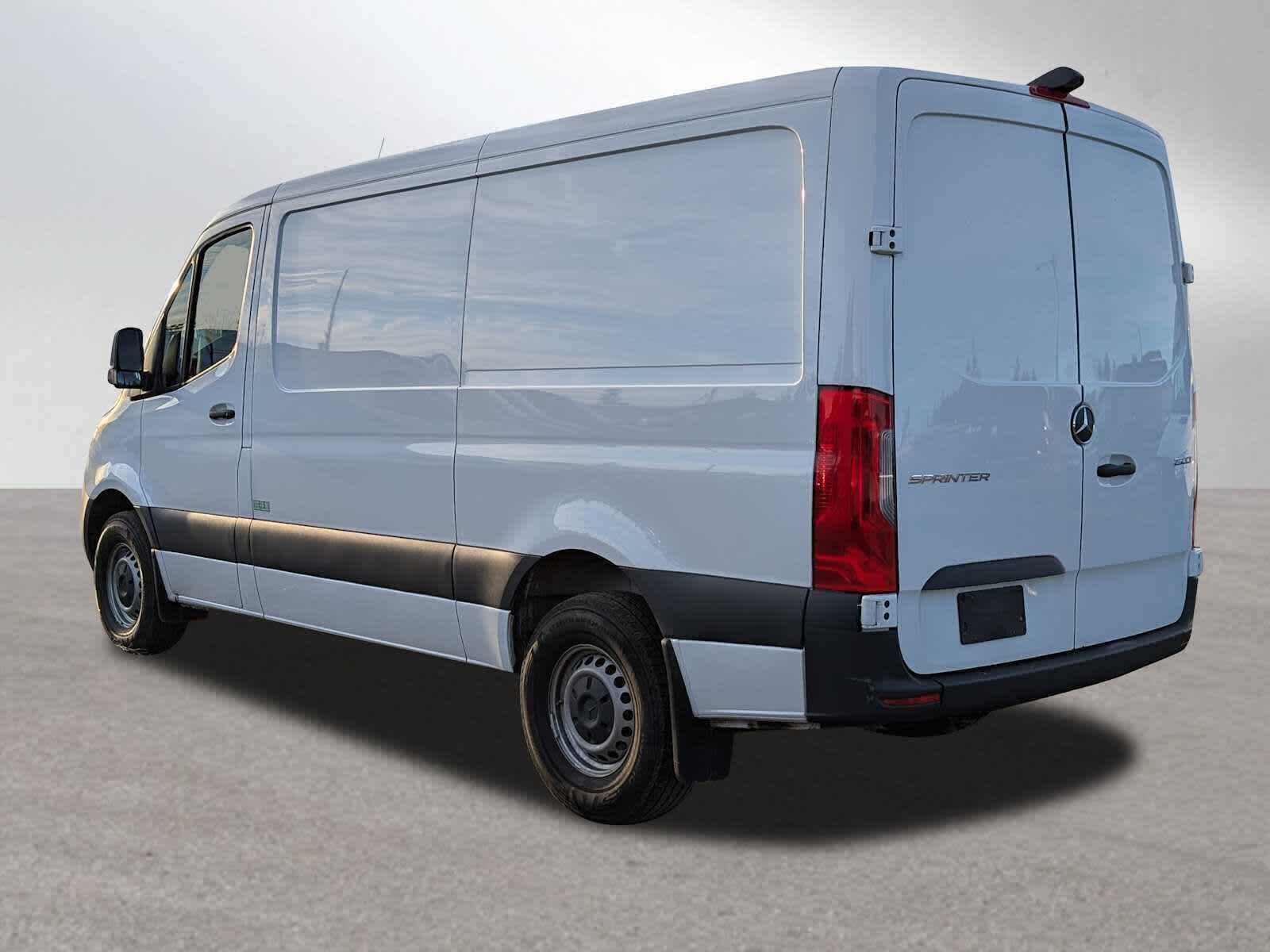 2025 Mercedes-Benz Sprinter Cargo Van 2500 Standard Roof I4 Diesel 144 RWD