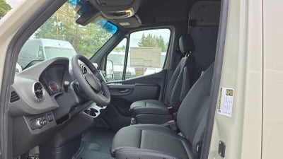 2026 Mercedes-Benz Sprinter 2500 Standard Roof I4 Diesel 144 RWD