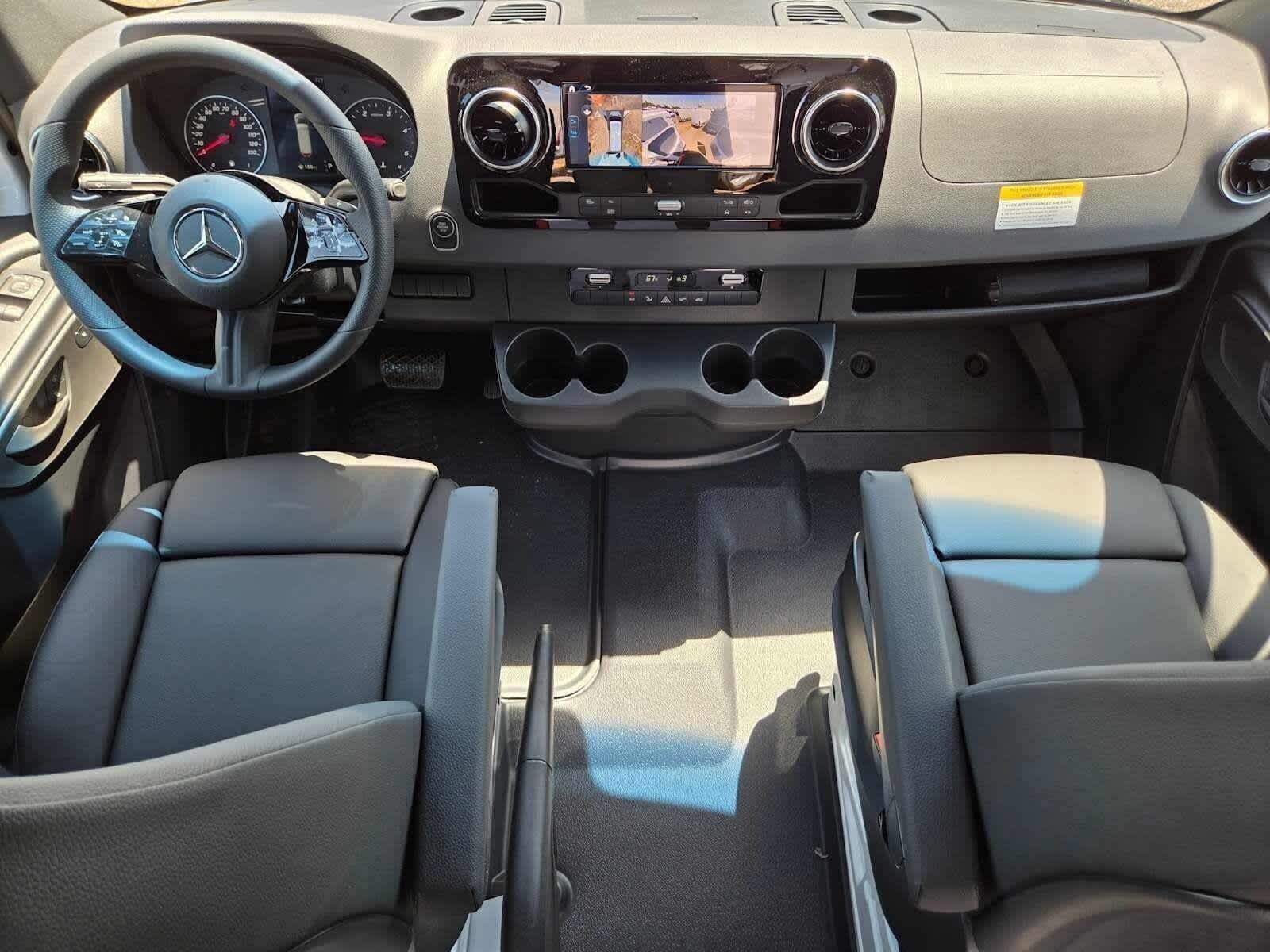2026 Mercedes-Benz Sprinter 2500 Standard Roof I4 Diesel 144 RWD
