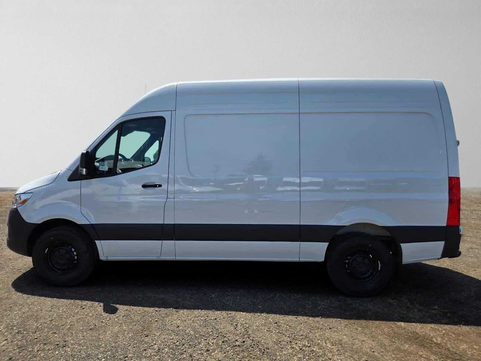 2026 Mercedes-Benz Sprinter 2500 Standard Roof I4 Diesel 144 RWD