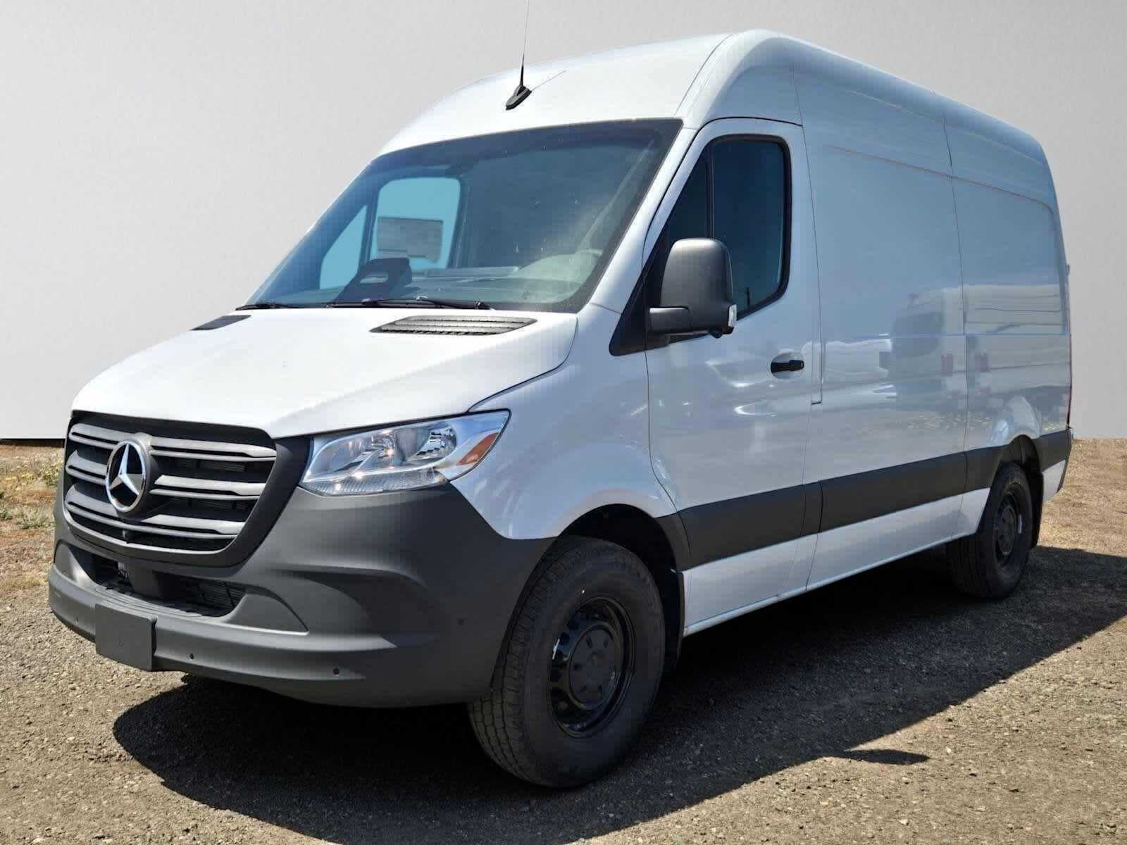 2026 Mercedes-Benz Sprinter 2500 Standard Roof I4 Diesel 144 RWD