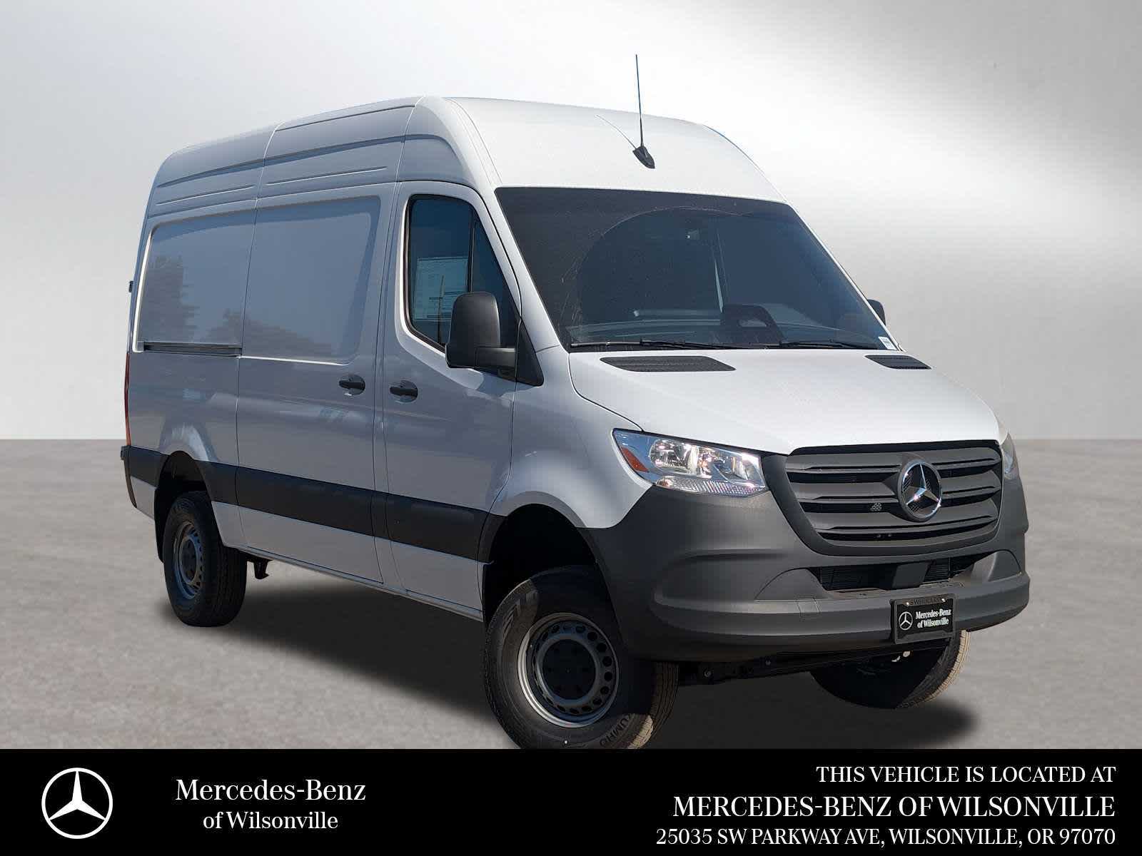 2025 Mercedes-Benz Sprinter Cargo Van 2500 Standard Roof I4 Diesel 144 RWD