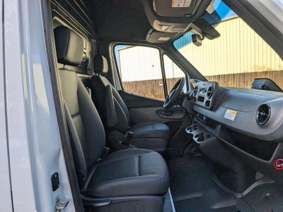 2025 Mercedes-Benz Sprinter Cargo Van 2500 Standard Roof I4 Diesel 144 RWD