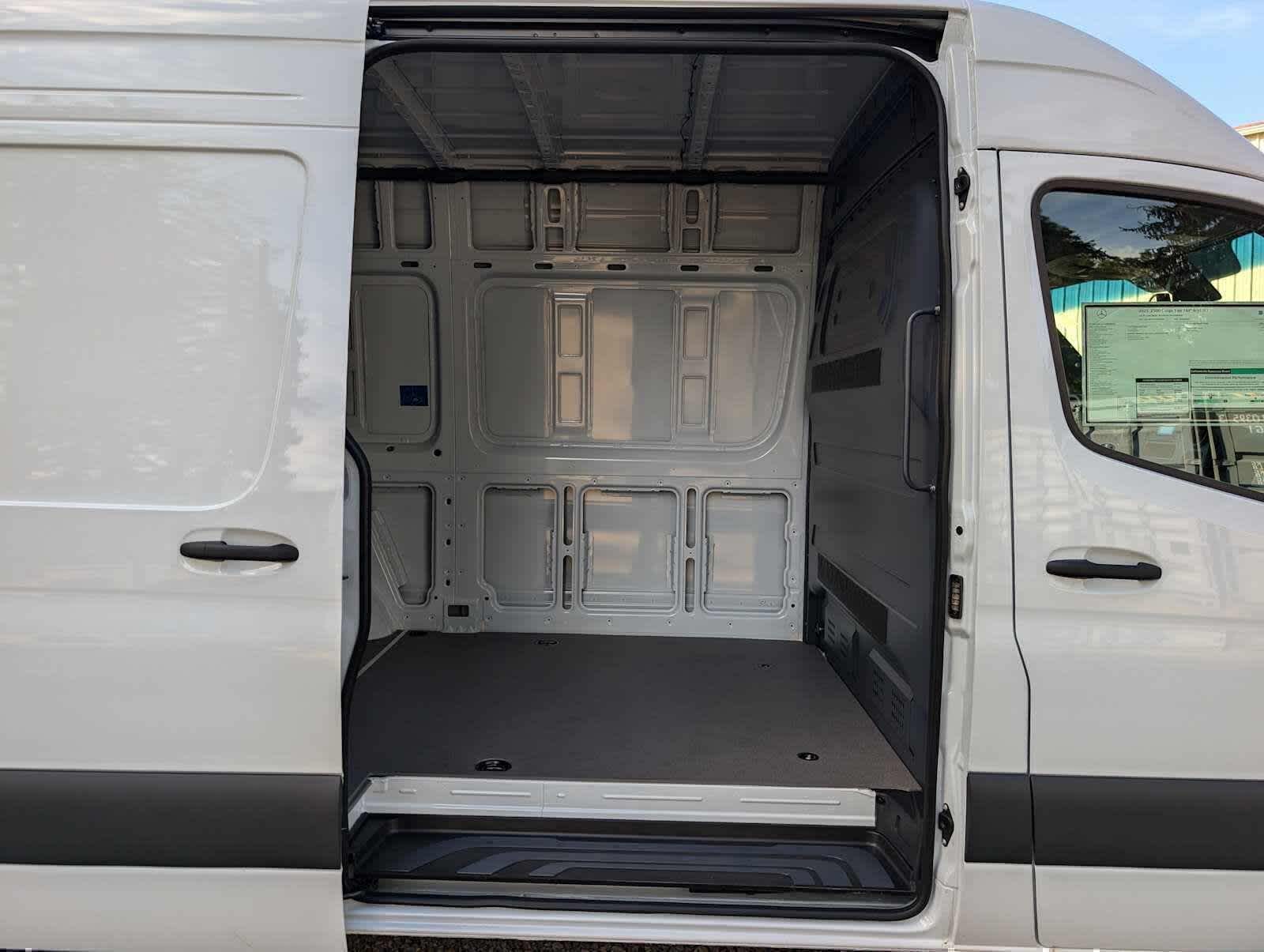 2025 Mercedes-Benz Sprinter Cargo Van 2500 Standard Roof I4 Diesel 144 RWD