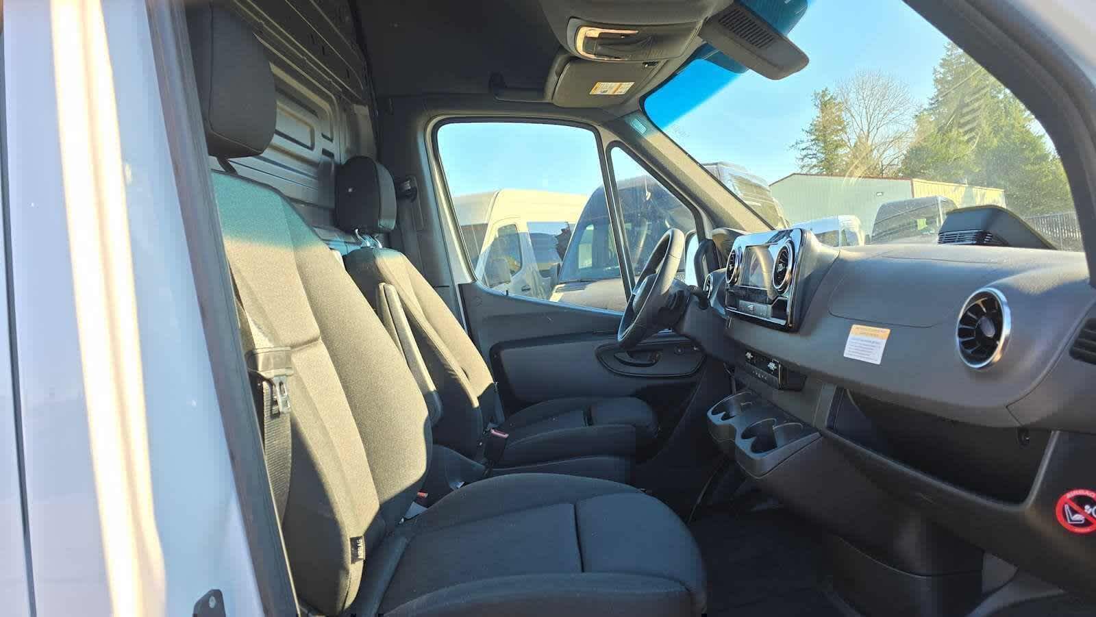 2025 Mercedes-Benz Sprinter Cargo Van 2500 Standard Roof I4 Diesel 144 RWD