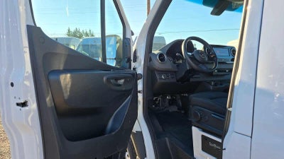 2025 Mercedes-Benz Sprinter Cargo Van 2500 Standard Roof I4 Diesel 144 RWD
