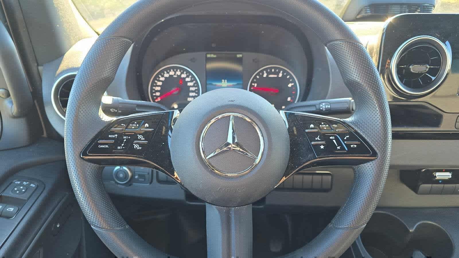 2025 Mercedes-Benz Sprinter Cargo Van 2500 Standard Roof I4 Diesel 144 RWD