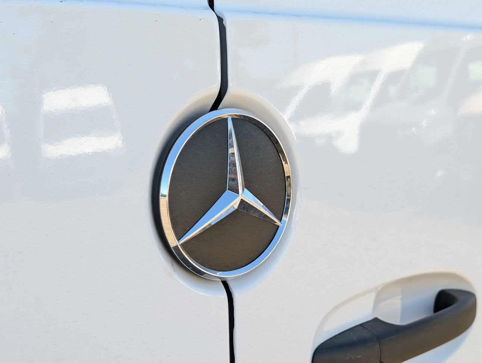 2025 Mercedes-Benz Sprinter Cargo Van 2500 Standard Roof I4 Diesel 144" RWD