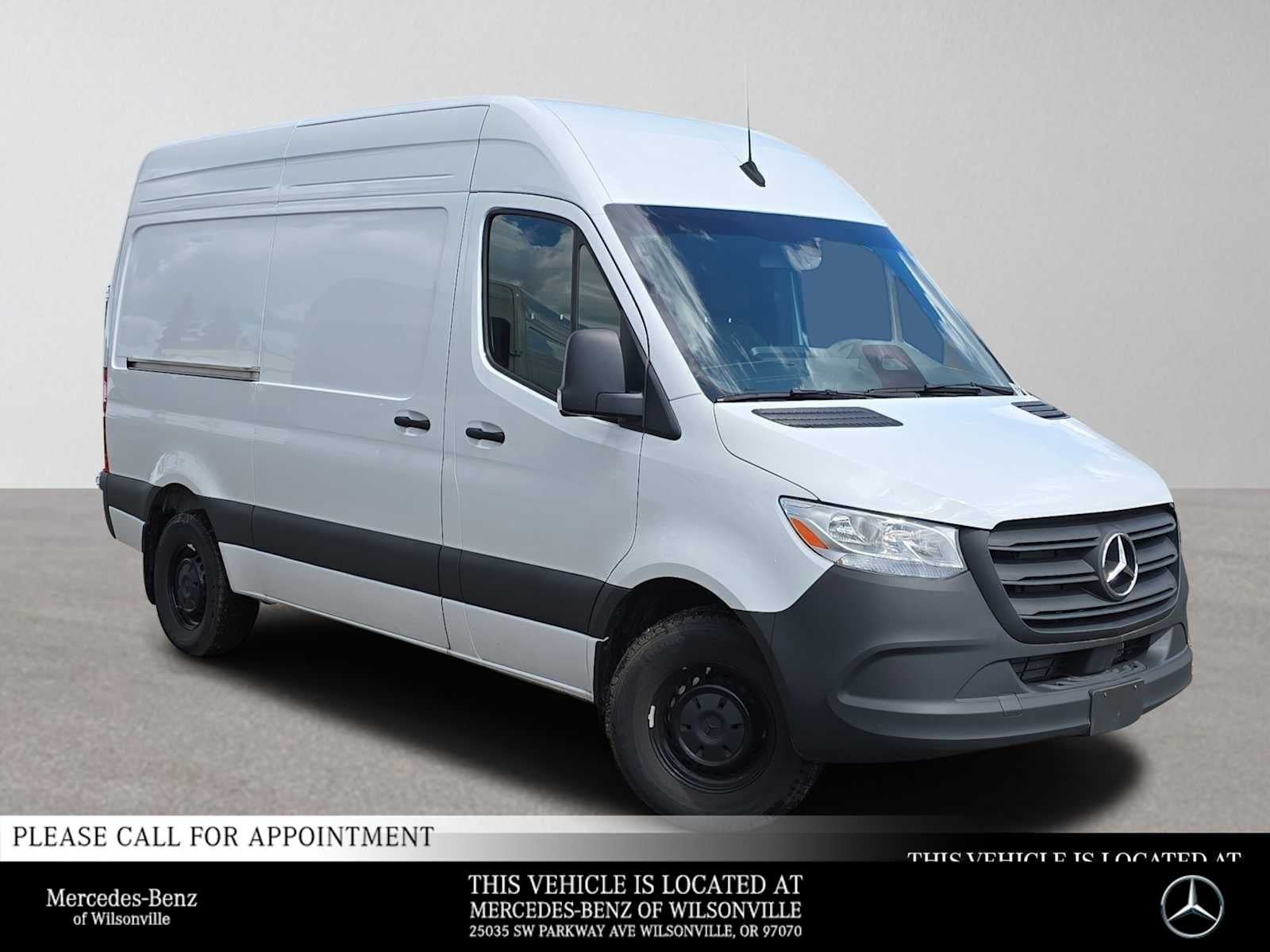 2025 Mercedes-Benz Sprinter Cargo Van 2500 Standard Roof I4 Diesel 144 RWD