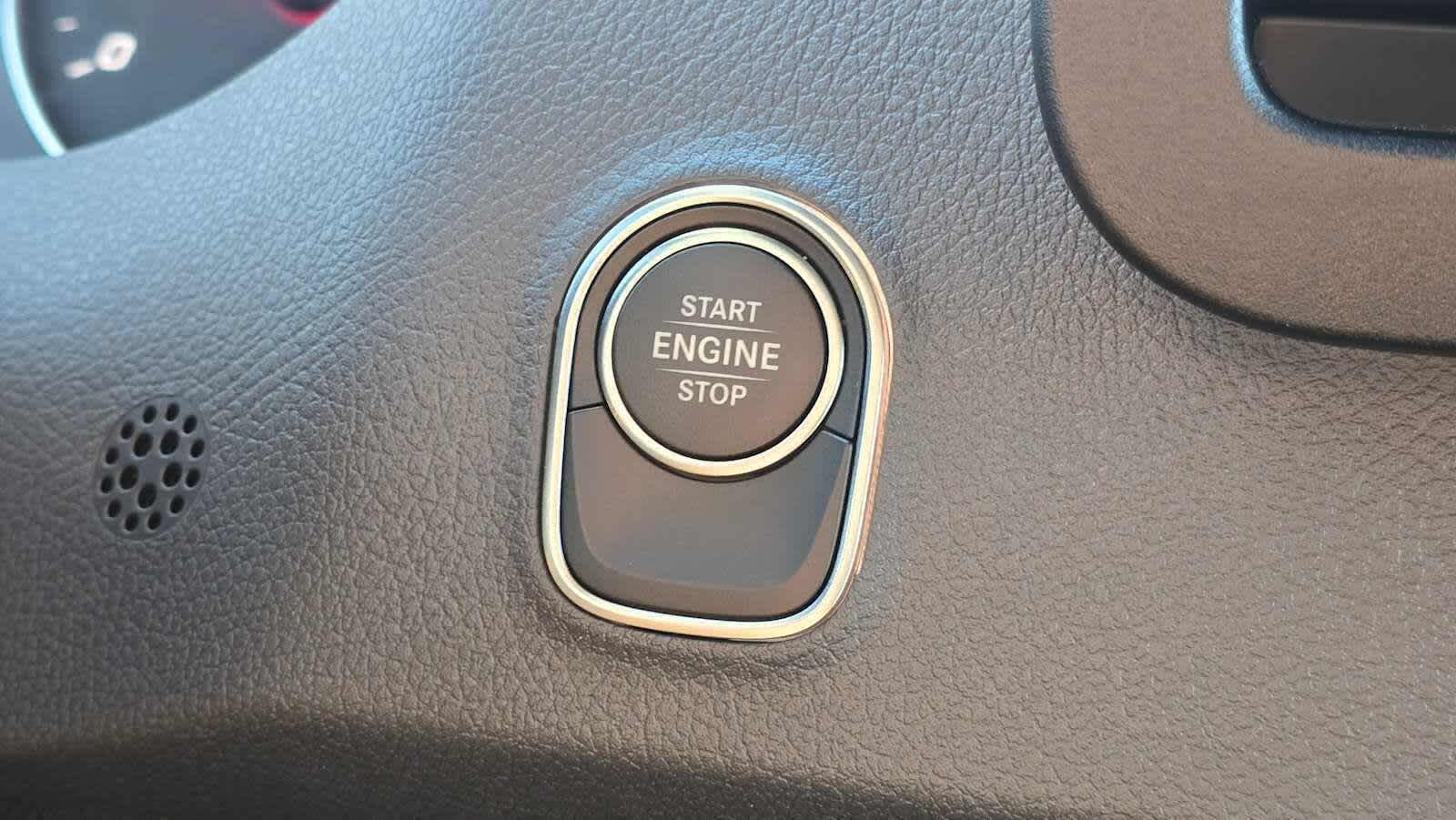 2025 Mercedes-Benz Sprinter Cargo Van 2500 Standard Roof I4 Diesel 144" RWD