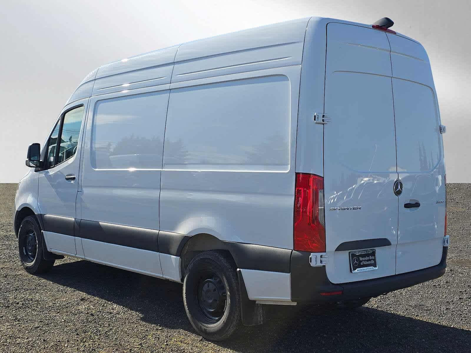 2025 Mercedes-Benz Sprinter Cargo Van 2500 Standard Roof I4 Diesel 144" RWD