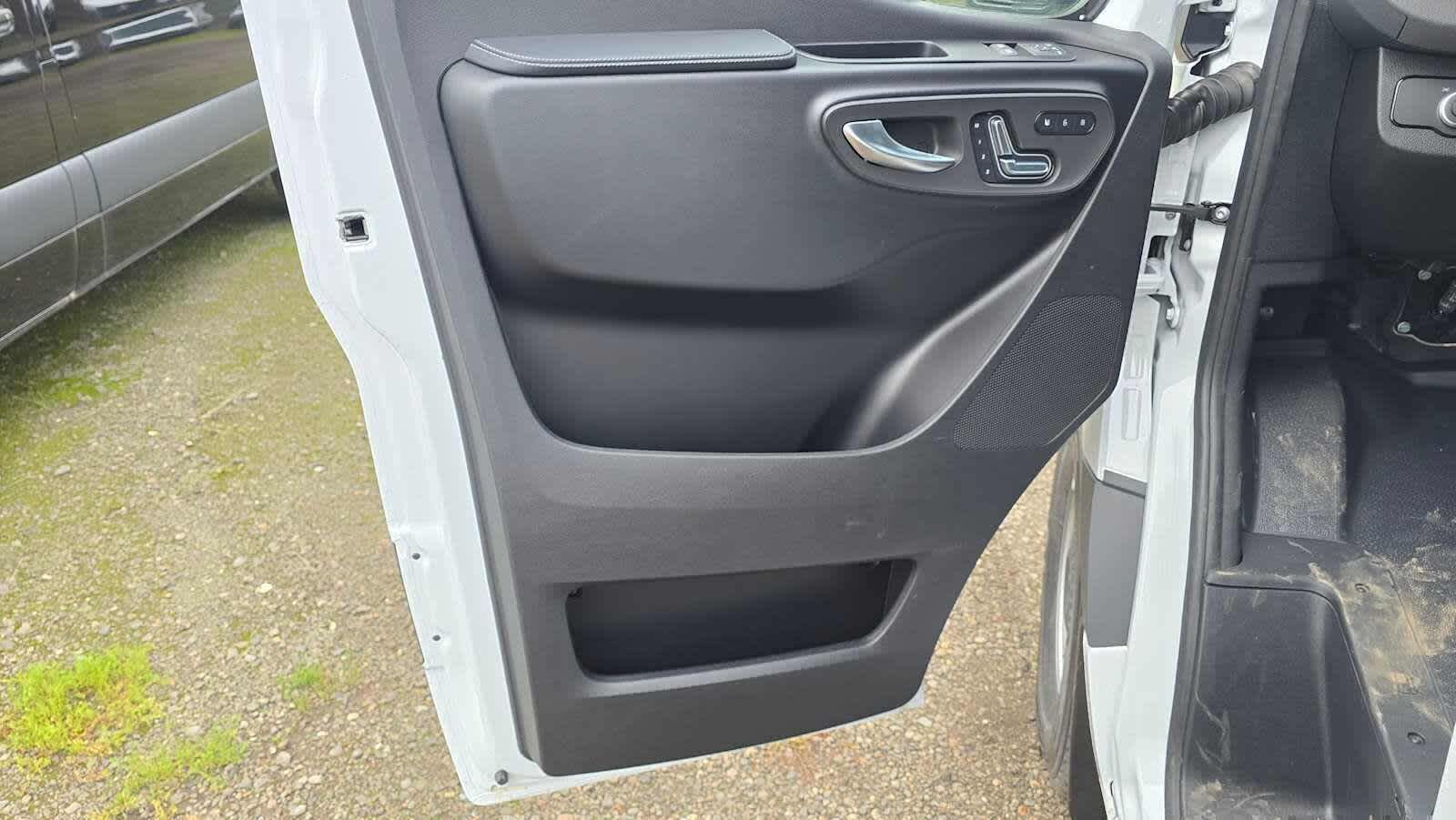 2026 Mercedes-Benz Sprinter 2500 Standard Roof I4 Diesel 144 RWD