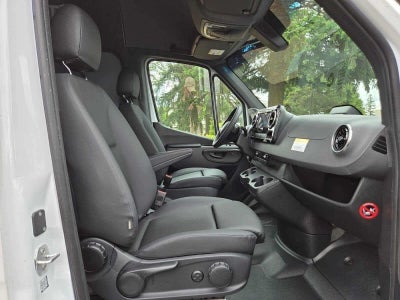 2026 Mercedes-Benz Sprinter 2500 Standard Roof I4 Diesel 144 RWD