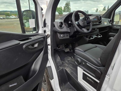 2026 Mercedes-Benz Sprinter 2500 Standard Roof I4 Diesel 144 RWD