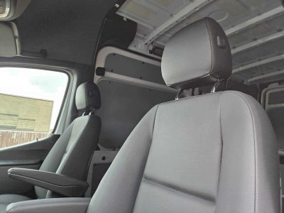 2026 Mercedes-Benz Sprinter 2500 Standard Roof I4 Diesel 144 RWD