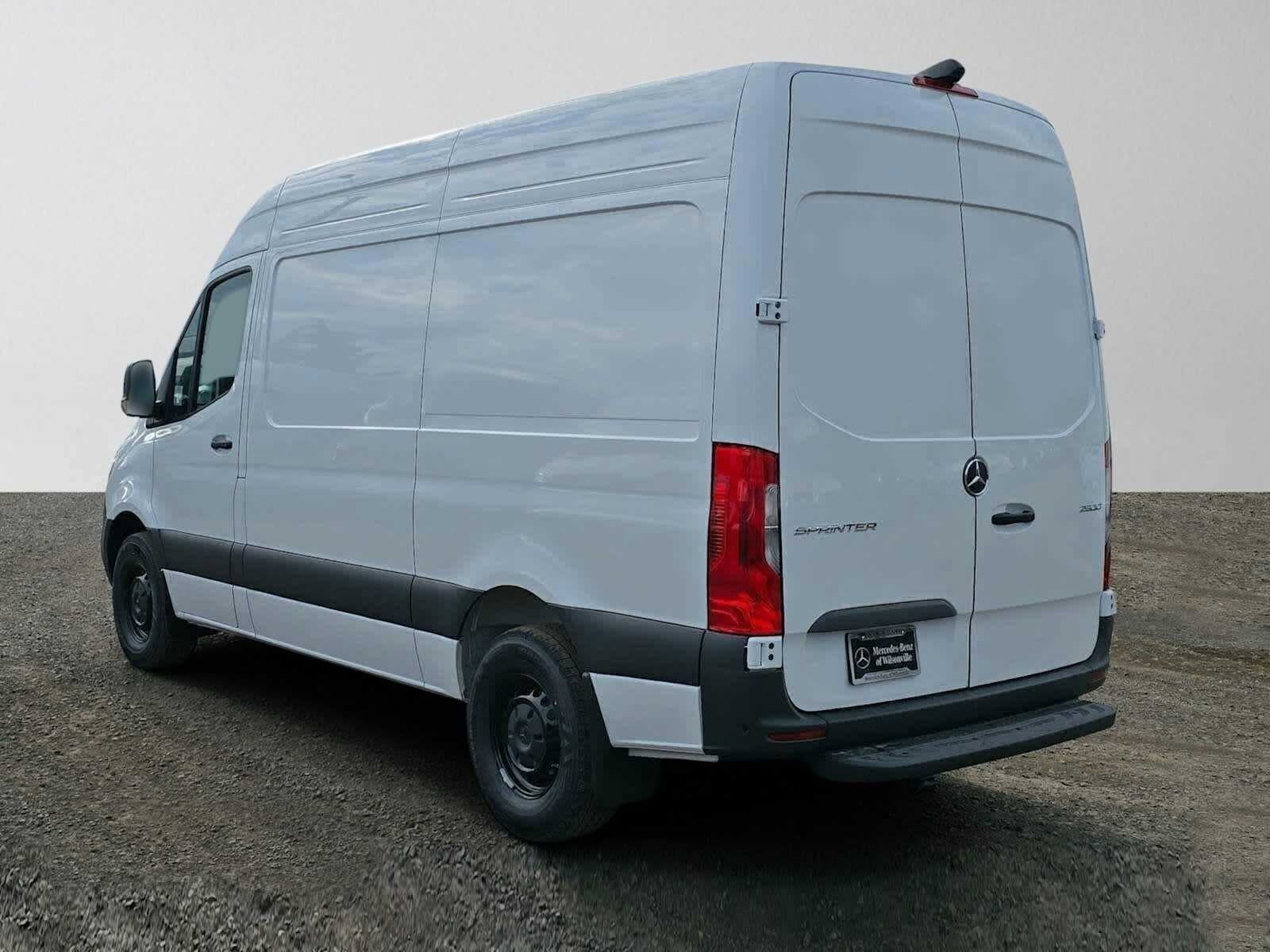 2026 Mercedes-Benz Sprinter 2500 Standard Roof I4 Diesel 144 RWD