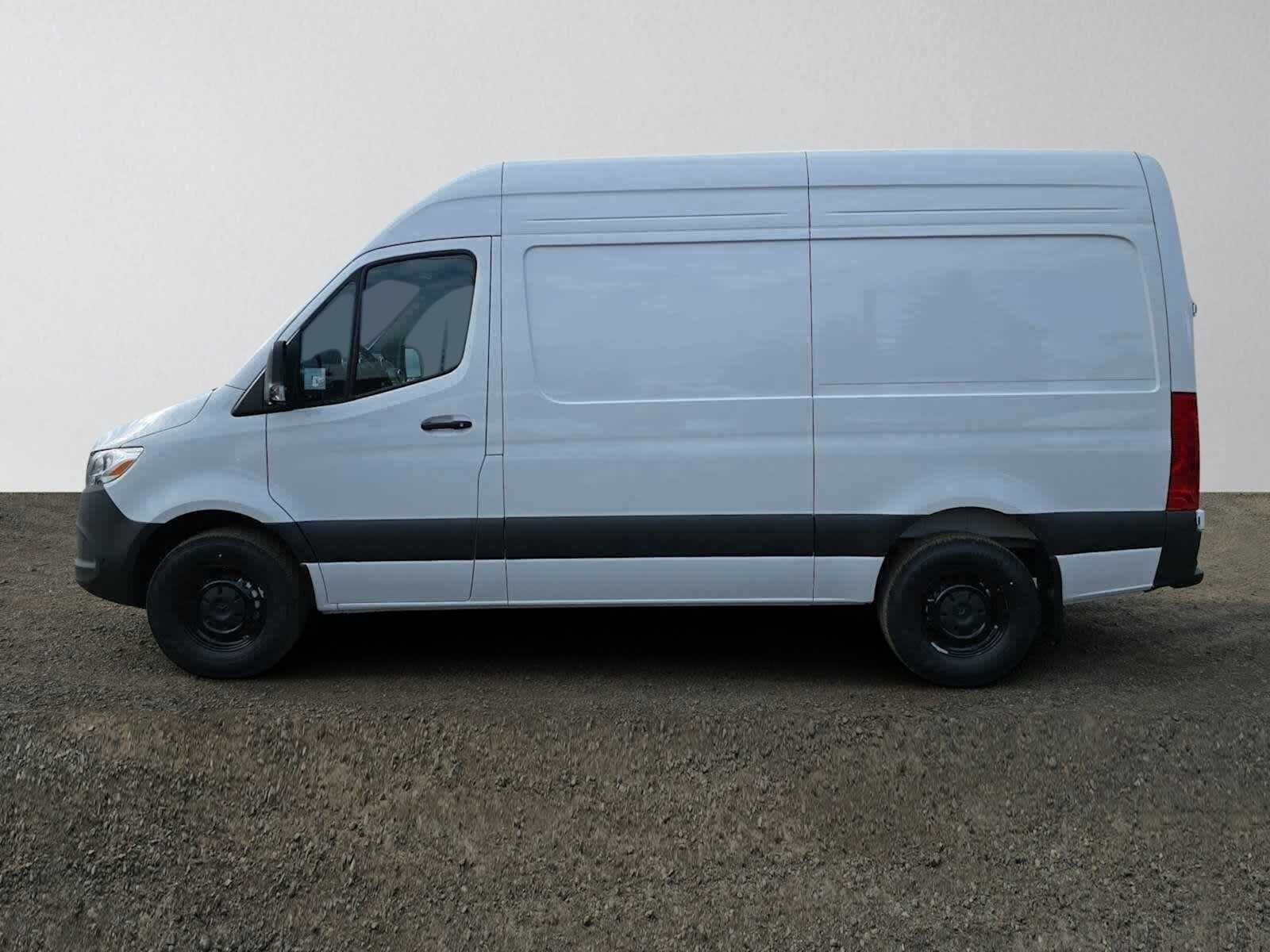 2026 Mercedes-Benz Sprinter 2500 Standard Roof I4 Diesel 144 RWD