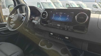 2026 Mercedes-Benz Sprinter 2500 Standard Roof I4 Diesel 144 RWD