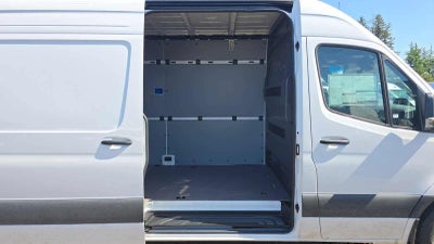 2026 Mercedes-Benz Sprinter 2500 High Roof I4 Diesel 170 RWD