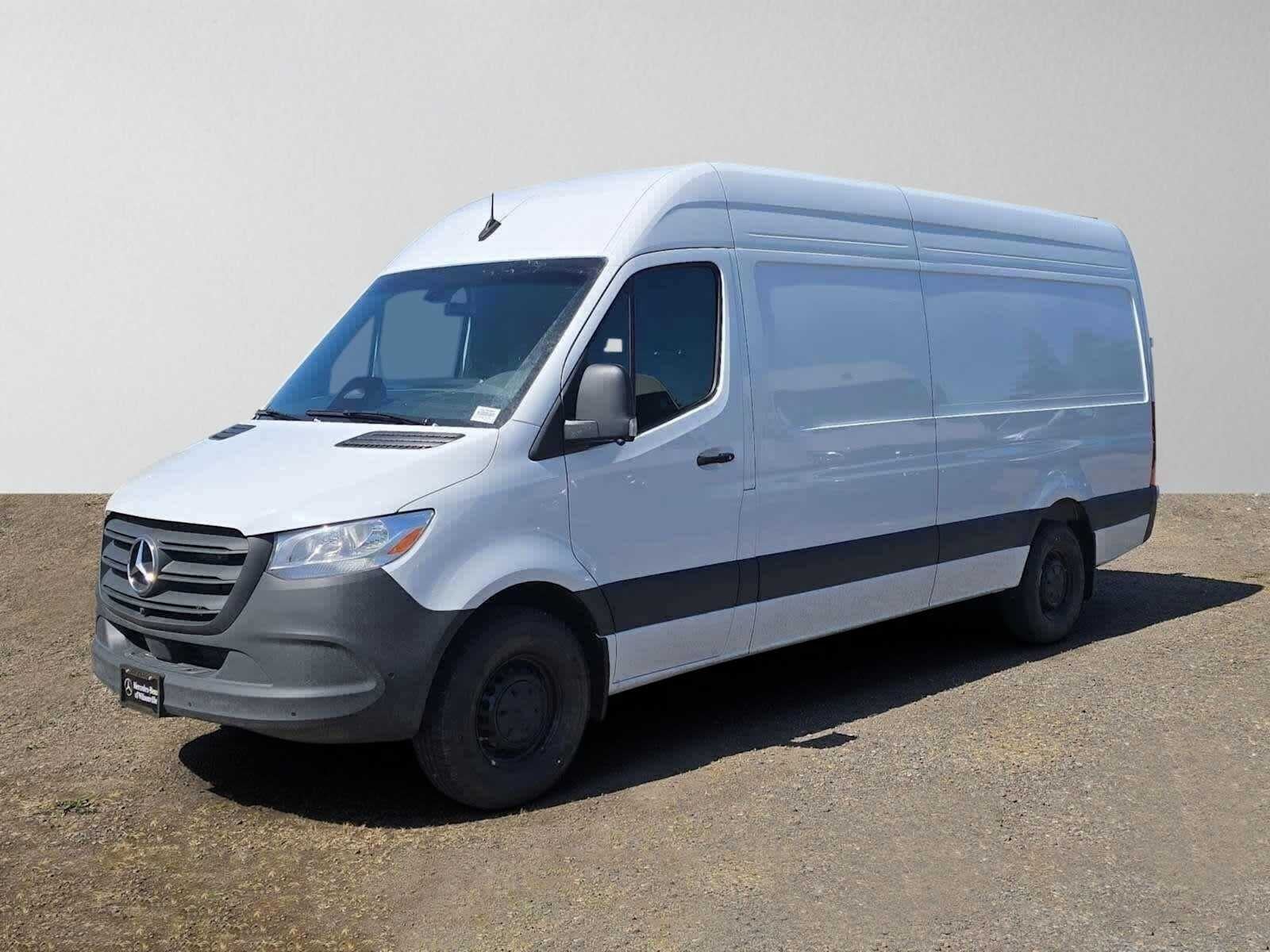2026 Mercedes-Benz Sprinter 2500 High Roof I4 Diesel 170 RWD
