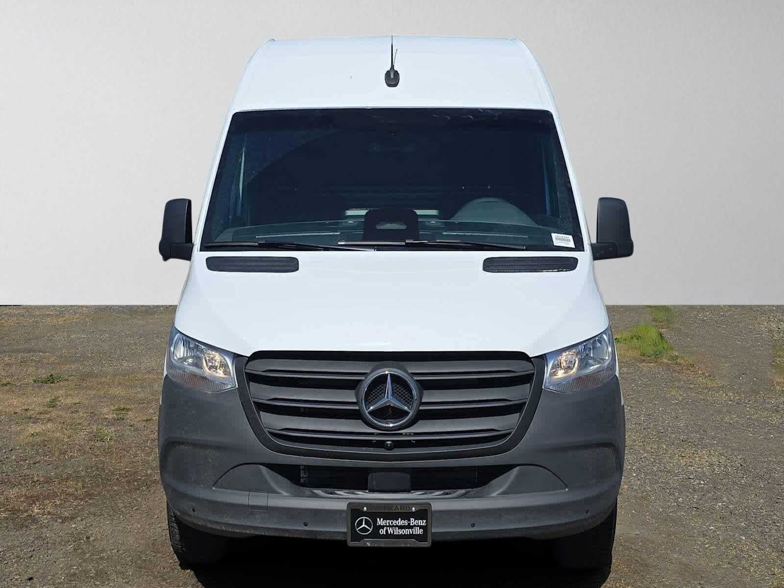 2026 Mercedes-Benz Sprinter 2500 High Roof I4 Diesel 170 RWD